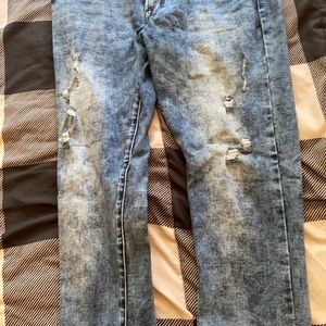 Wore them like 3 time so they basically new